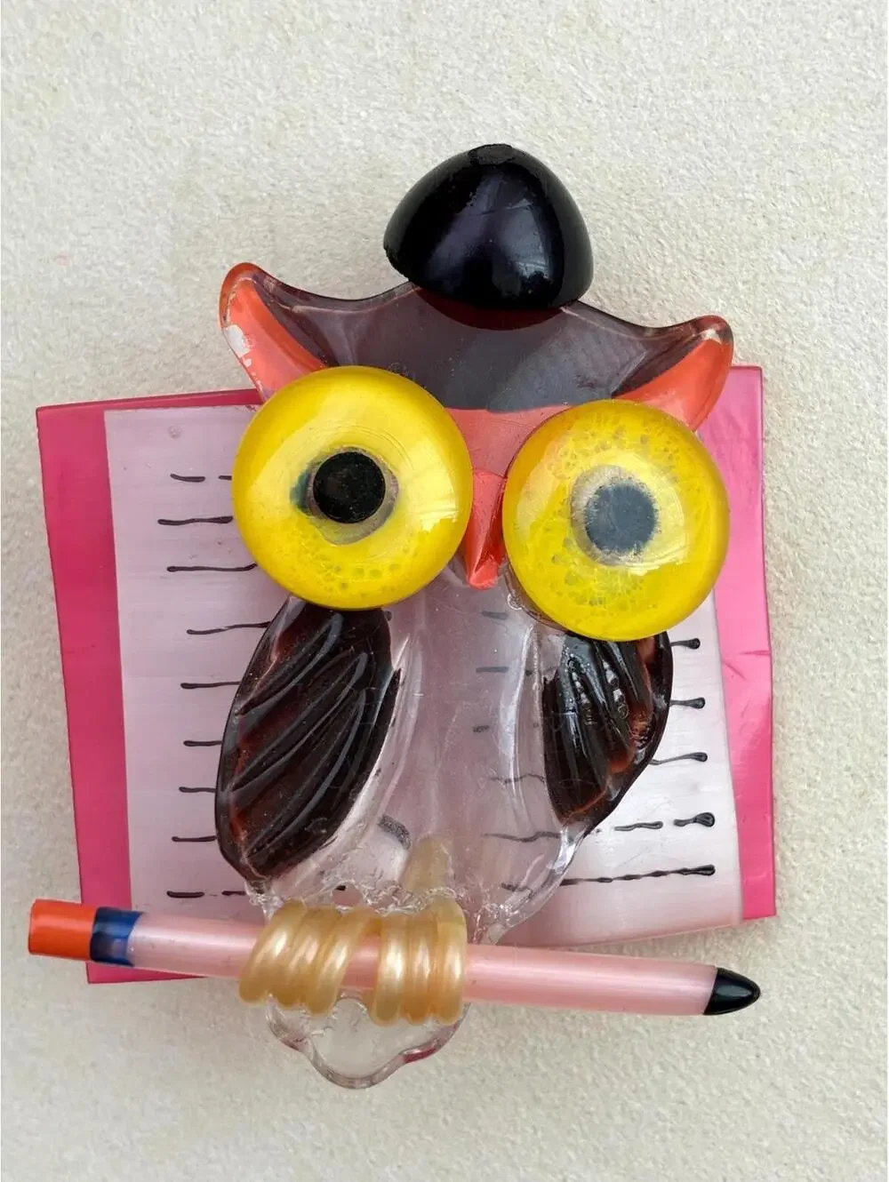 Vintage 1940s Lucite Owl Brooch: Novelty Jewelry